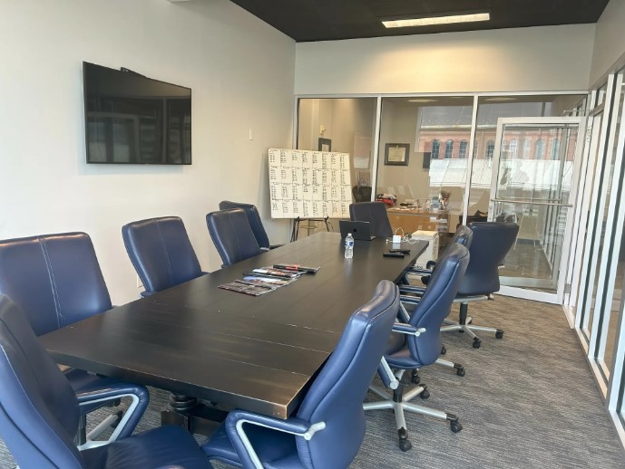 Amazing Commercial Office